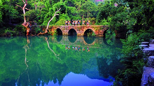 贵州荔波大小七孔简介 荔波大小七孔旅游线路【